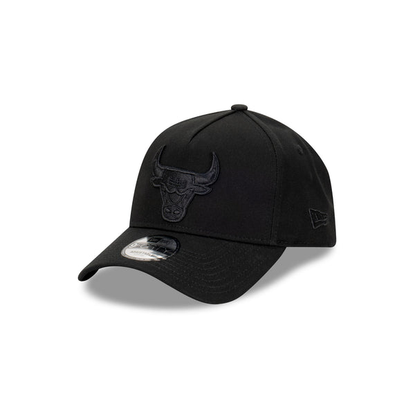 Chicago Bulls NBA Essentials Black on Black 9FORTY A-Frame® Snapback