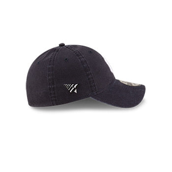 New York Yankees Paper Planes 9TWENTY Cloth Strap
