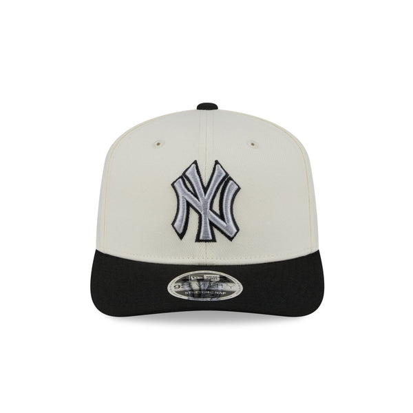 New York Yankees Two-Tone Chrome 9SEVENTY Stretch Snap
