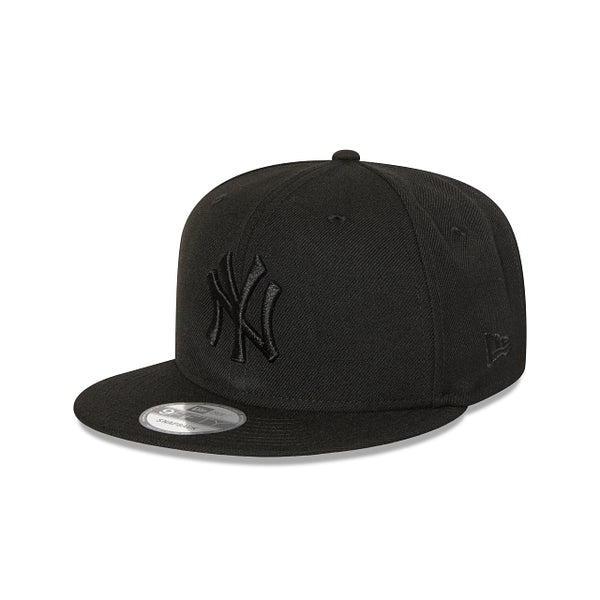 New York Yankees Black on Black 9FIFTY Snapback New Era