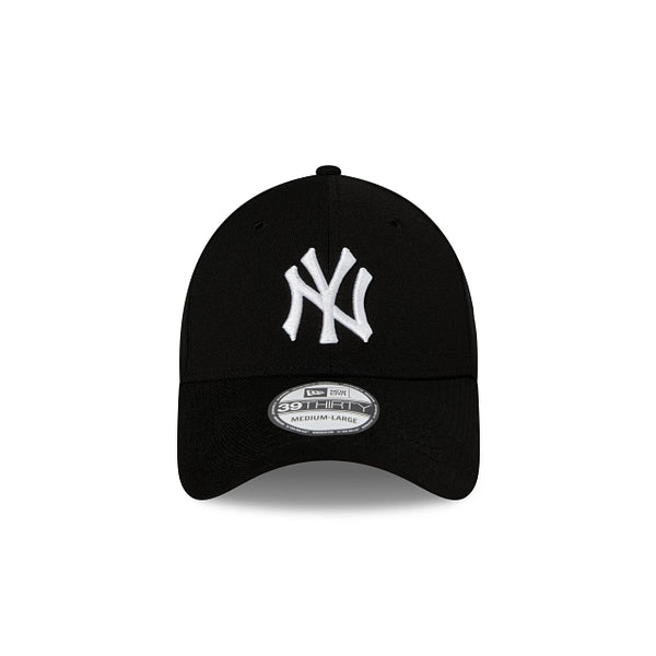 New York Yankees MLB Essentials Black 39THIRTY Stretch Fit