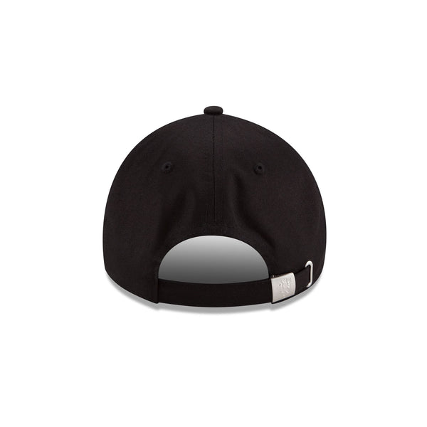 Manchester United F.C. Black 9FORTY Cloth Strap