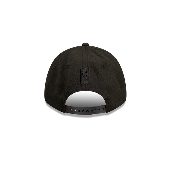 Los Angeles Lakers Black on Black 9FORTY Stretch Snap