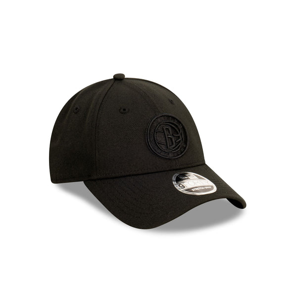 Brooklyn Nets Black on Black 9FORTY Stretch Snap