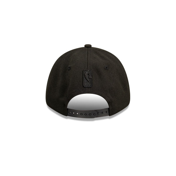Brooklyn Nets Black on Black 9FORTY Stretch Snap
