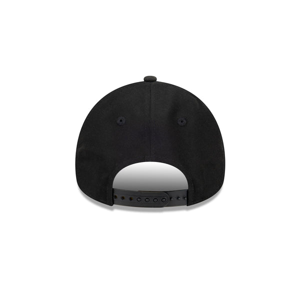 Los Angeles Lakers NBA Essentials Black on Black 9FORTY A-Frame Snapback