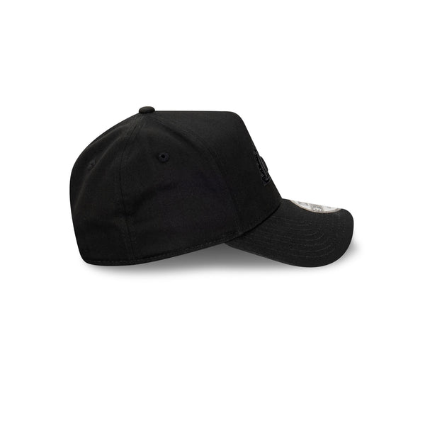Los Angeles Lakers NBA Essentials Black on Black 9FORTY A-Frame Snapback