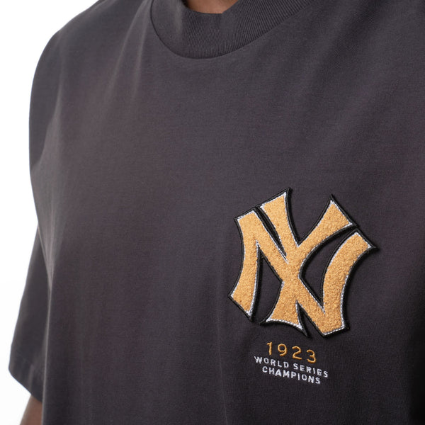 New York Yankees Classic Champions Oversized T-Shirt