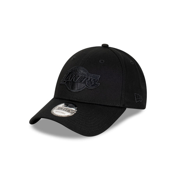 Los Angeles Lakers NBA Essentials Black on Black 9FORTY Adjustable