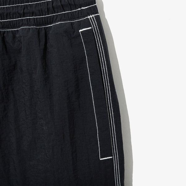 ap-str-cntrst-stch-nylon-pt53-blk
