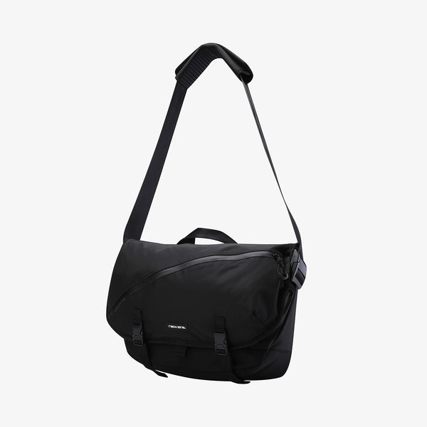 acc-utility-messenger-bag-ne-blk