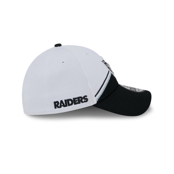 Las Vegas Raiders White Sideline 39THIRTY Stretch Fit