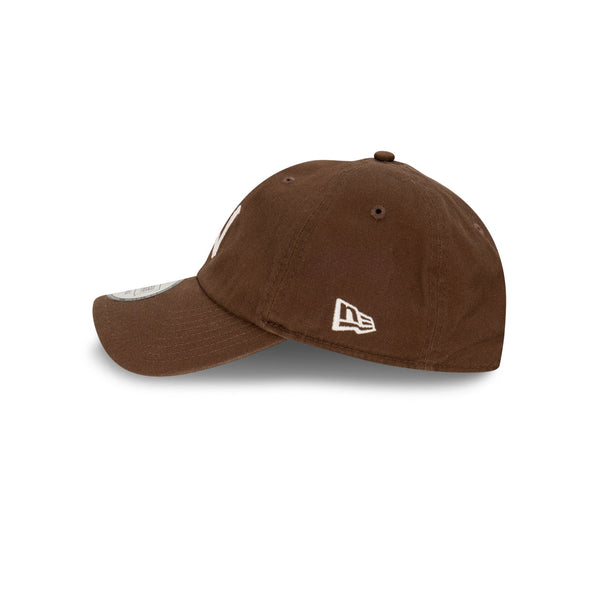 New York Yankees Walnut Chainstitch Casual Classic