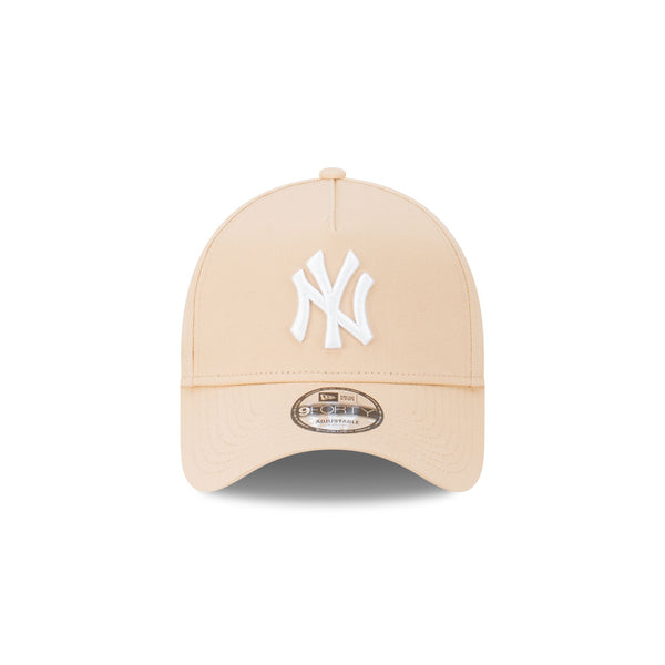 New York Yankees Seasonal Oatmilk 9FORTY A-Frame Snapback