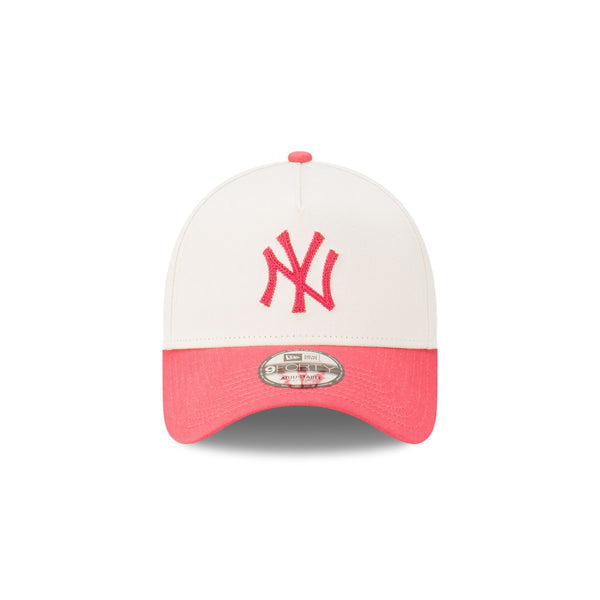 New York Yankees Chainstitch Two-Tone White and Pink 9FORTY A-Frame Snapback