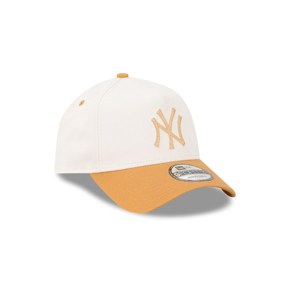 New York Yankees Chainstitch Two-Tone White and Wheat Brown 9FORTY A-Frame Snapback