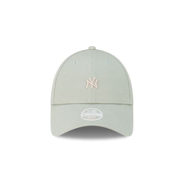 New York Yankees Pale Green Mini logo 9FORTY Cloth Strap