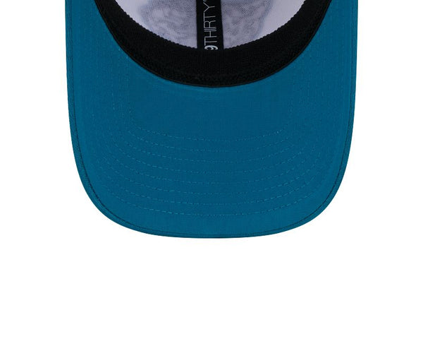 Jacksonville Jaguars Train 2024 White 39THIRTY Stretch Fit