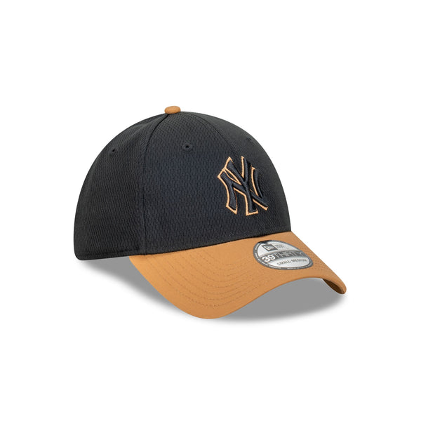 New York Yankees Wheat Dashmark Black Two-Tone 39THIRTY Fitted