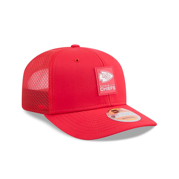 Kansas City Chiefs NFL Sideline '25 9SEVENTY Trucker