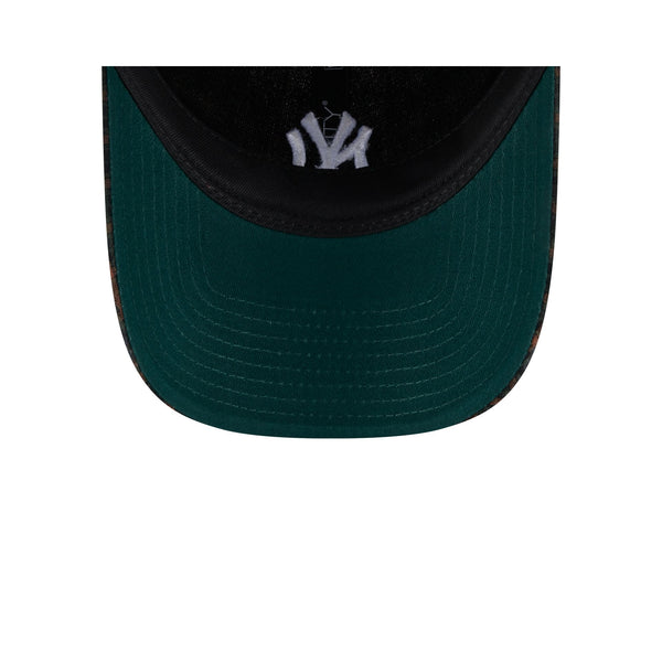 New York Yankees Check 9TWENTY Cloth Strap