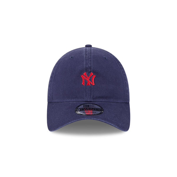 New York Yankees Festive Mini 9TWENTY Cloth Strap