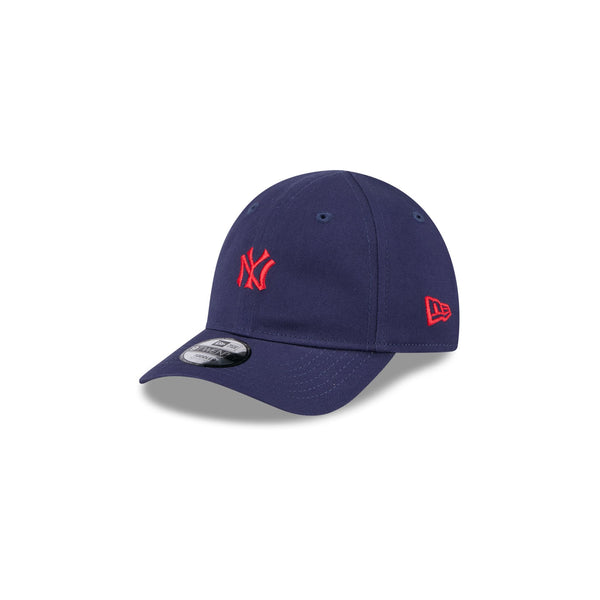 New York Yankees Festive Mini Kids 9TWENTY Cloth Strap