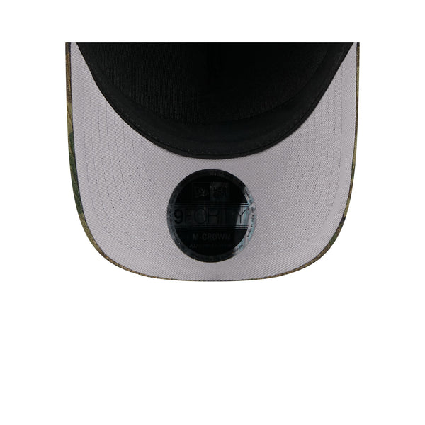Kansas City Chiefs Salute to Service '25 9FORTY A-Frame M-Crown Snapback