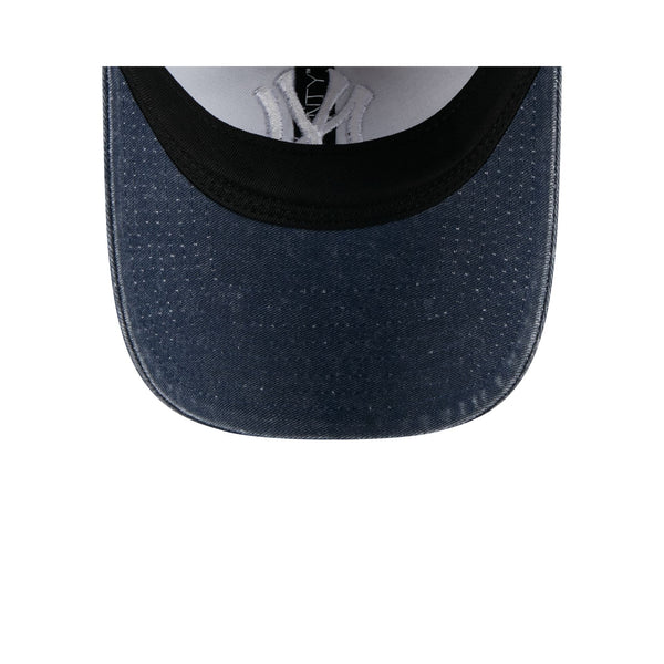 New York Yankees Seasonal Italian Overwash 9TWENTY Cloth Strap