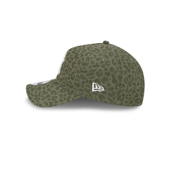 New York Yankees Reserve Tonal Leopard Olive 9TWENTY A-Frame Snapback
