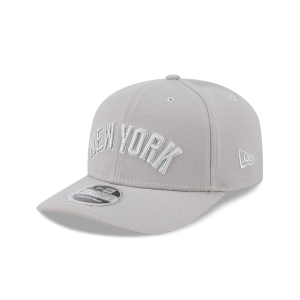 New York Yankees Tonal Script 9SEVENTY Stretch Snap
