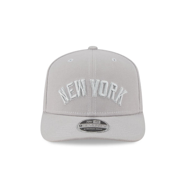 New York Yankees Tonal Script 9SEVENTY Stretch Snap