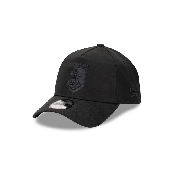 Fremantle Dockers Black on Black 9FORTY A-Frame Snapback