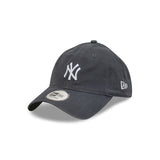 New York Yankees Midi Logo Graphite Casual Classic