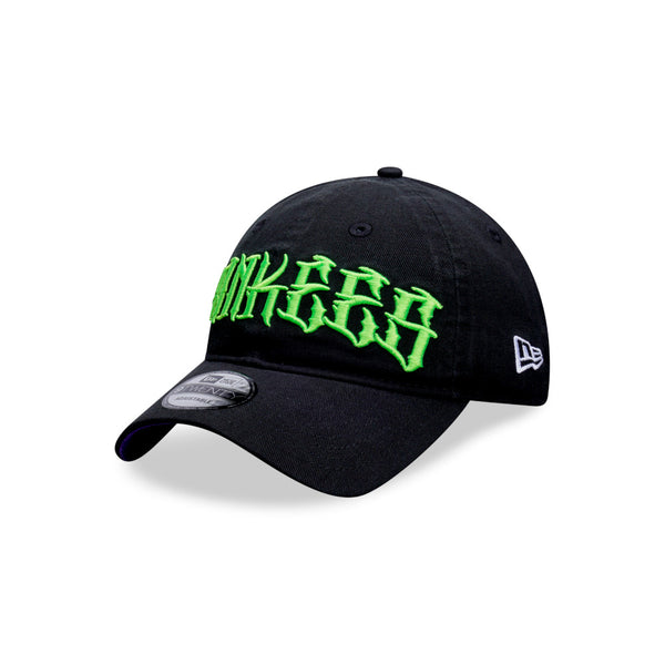 New York Yankees Spooky Script 9TWENTY Cloth Strap