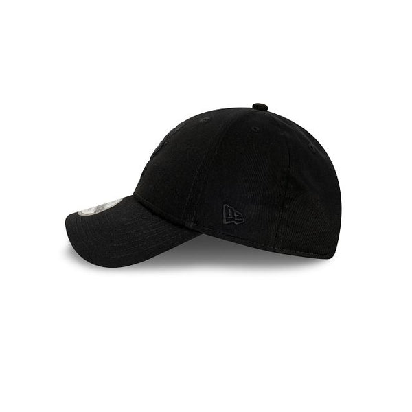 Newcastle Knights Black on Black 9FORTY Snapback