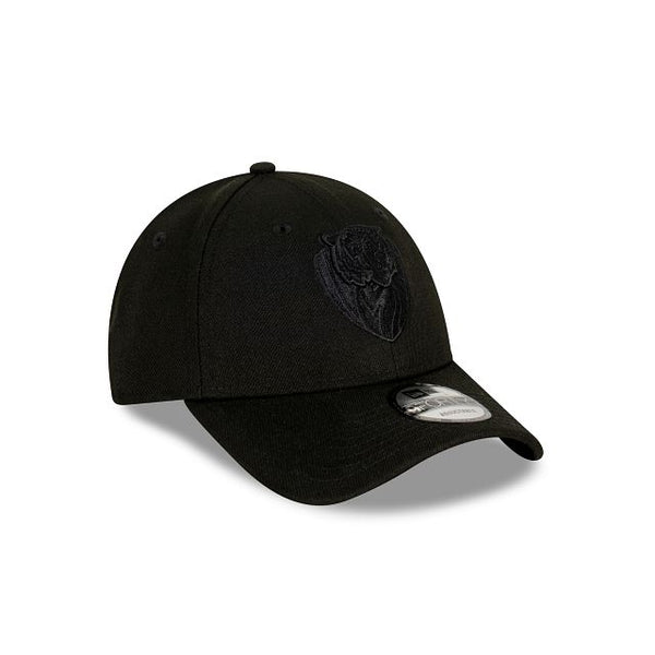 Richmond Tigers Black on Black 9FORTY Snapback