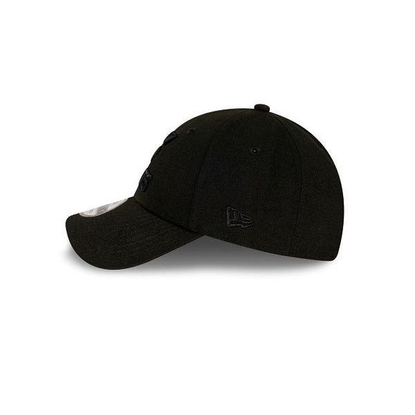 Greater Western Sydney Giants Black on Black 9FORTY Snapback