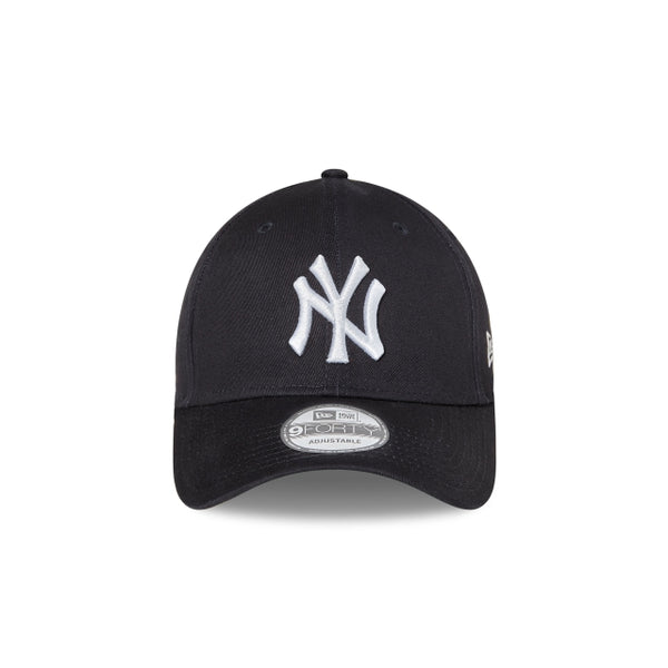 New York Yankees MLB Essentials Navy 9FORTY Cloth Strap